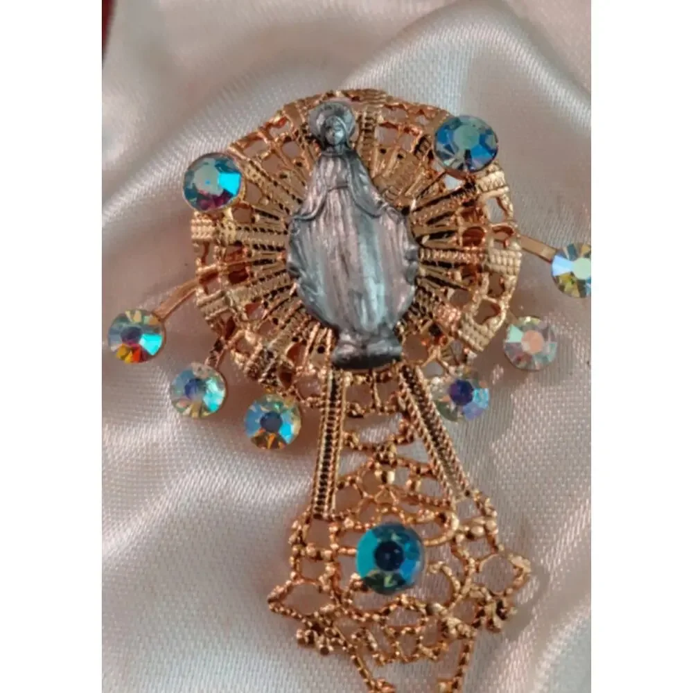 Vintage 1960s Virgin Mary Aurora Borealis and filigree brooch